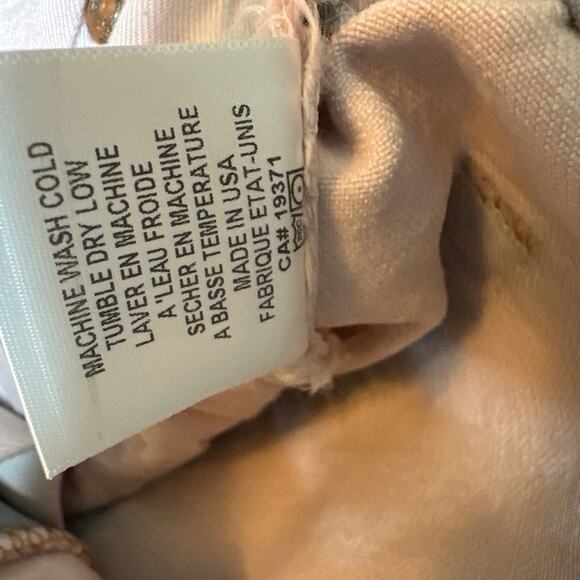 RE/DONE x Levi's Collaboration The Short in Pink Size 25 NWT - Picture 7 of 10